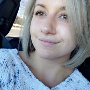 Meet your Posher, Elena